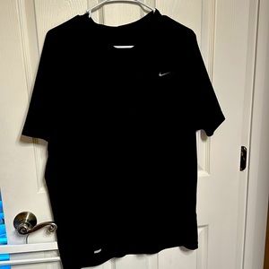 Men’s L Nike Dri fit t shirt